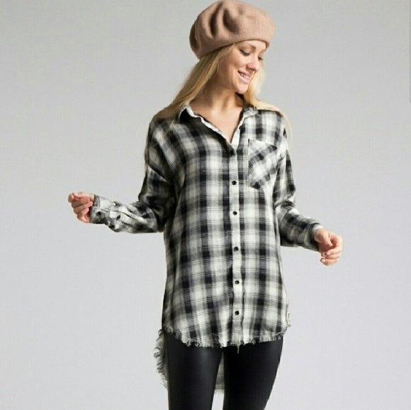 2 Colors Fringe Button Down - Picture 3 of 5